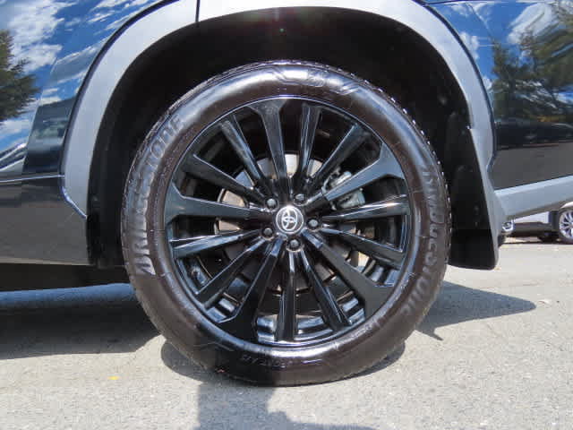 Used 2025 Toyota Highlander XSE AWD/4WD image 9