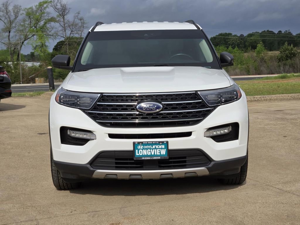 Used 2023 Ford Explorer XLT w/ Equipment Group 202A image 2