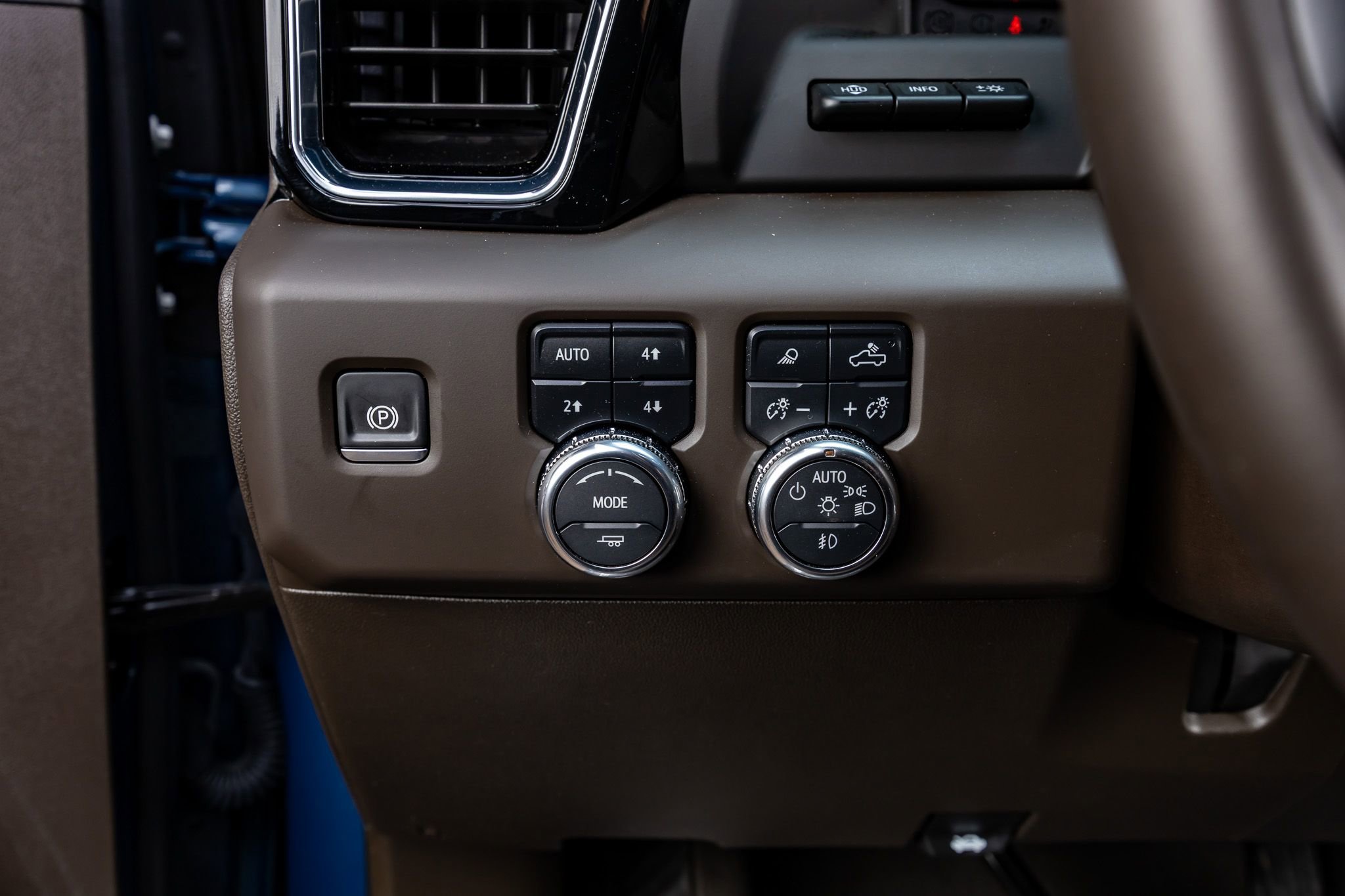 Used 2025 GMC Sierra 2500 Denali w/ Denali Reserve Package image 22