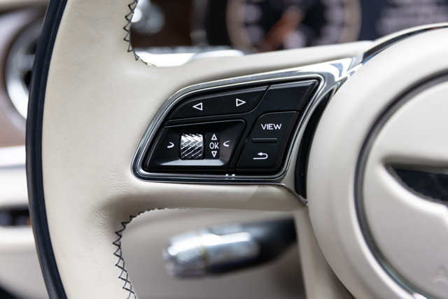 Used 2021 Bentley Flying Spur W12 image 71