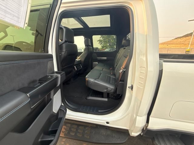 Used 2025 Ford F350 Platinum w/ Tremor Off-Road Package AWD/4WD image 10