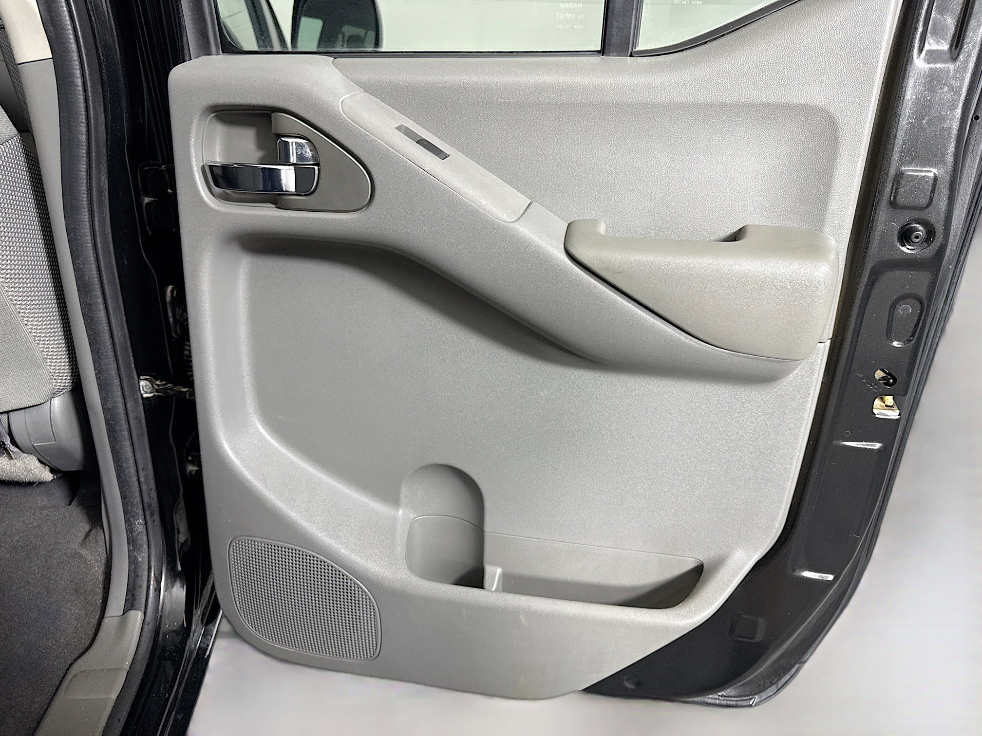 Used 2020 Nissan Frontier SV image 28