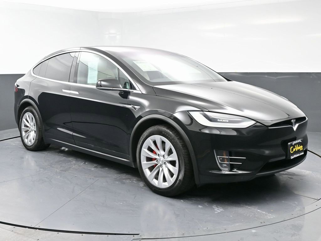 Used 2021 Tesla Model X Performance image 2