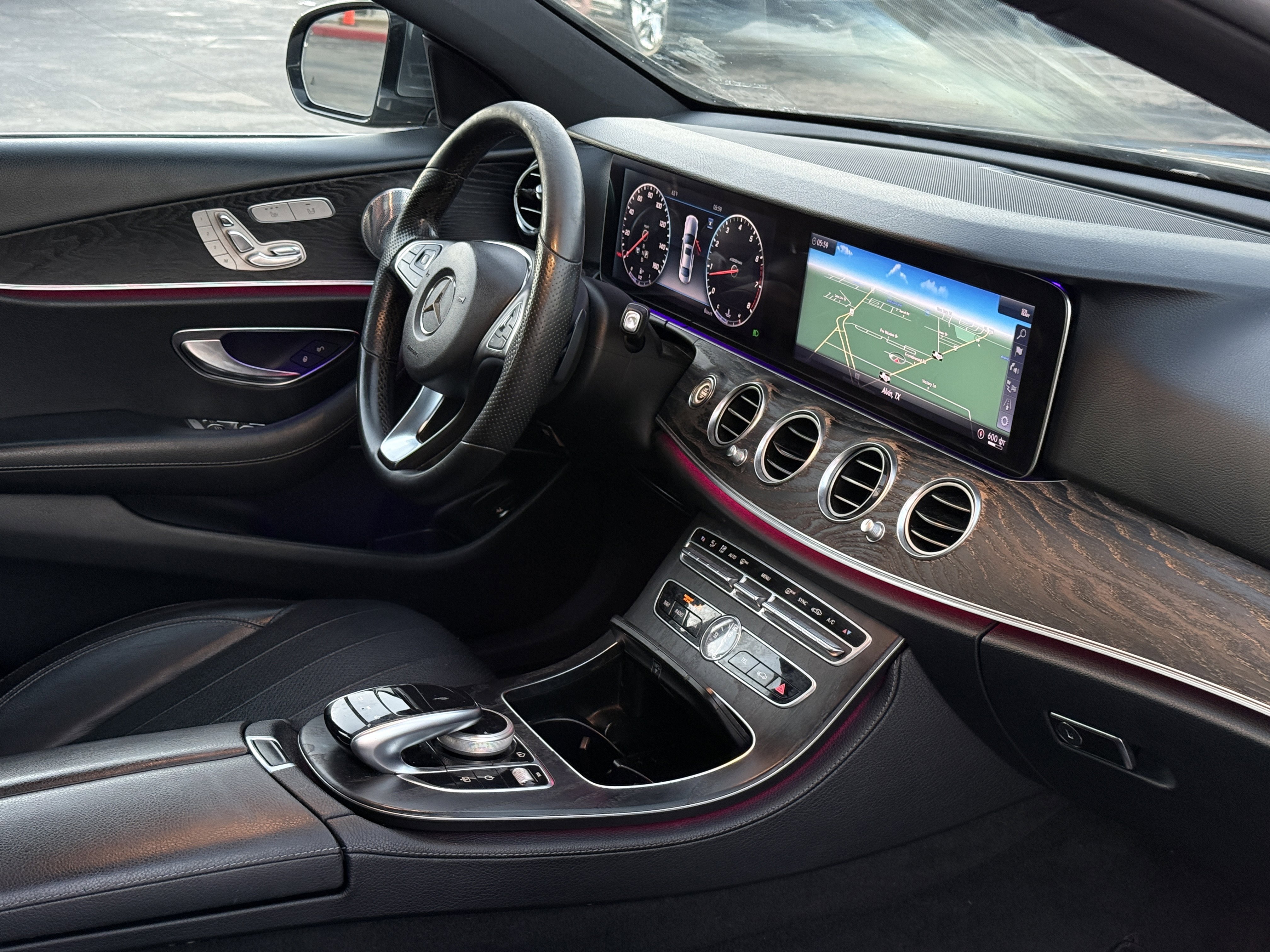 Used 2018 Mercedes-Benz E 300 image 15