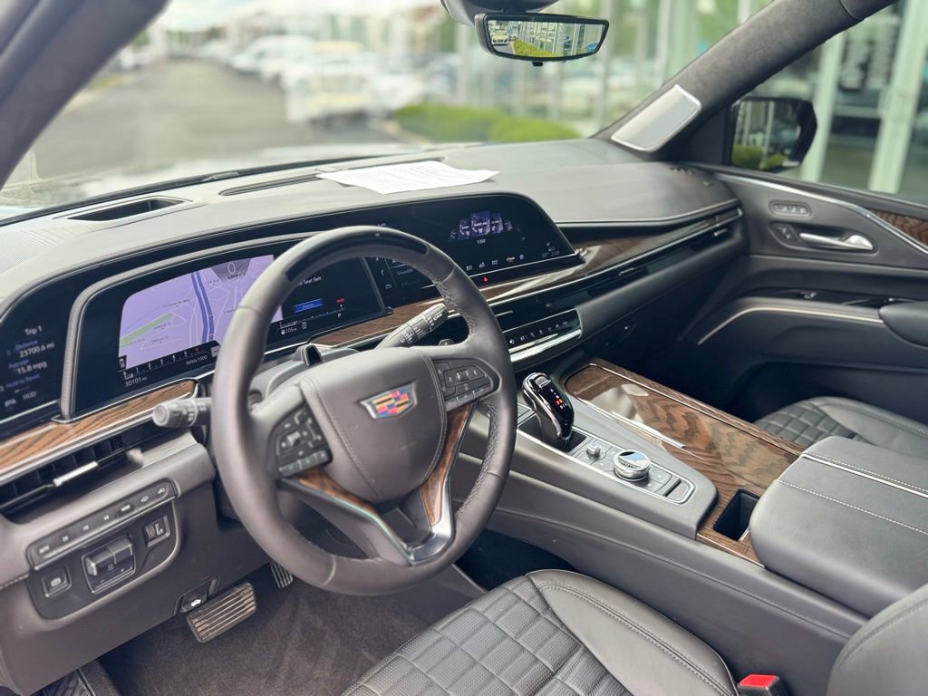 Used 2024 Cadillac Escalade ESV Sport Platinum w/ LPO, ONYX Package image 21