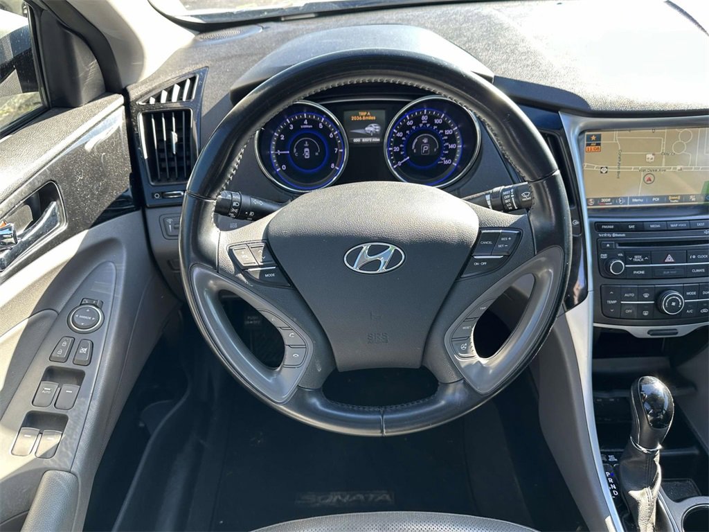 Used 2014 Hyundai Sonata Limited w/ Technology Package 05 image 15