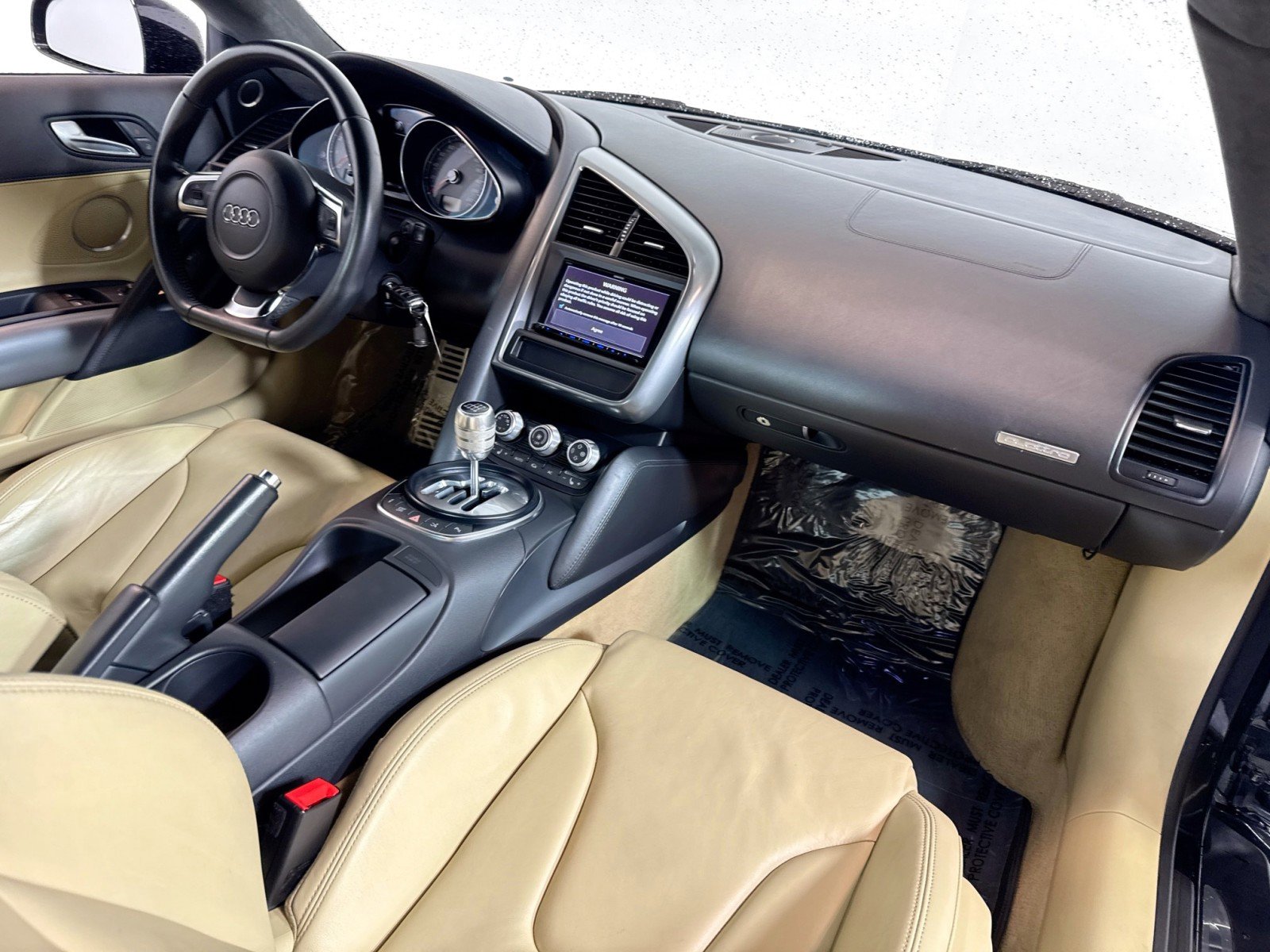 Used 2009 Audi R8 V8 image 23