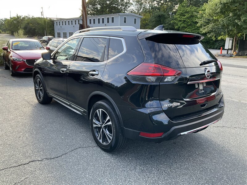 Used 2018 Nissan Rogue SL w/ Premium Package AWD/4WD image 7