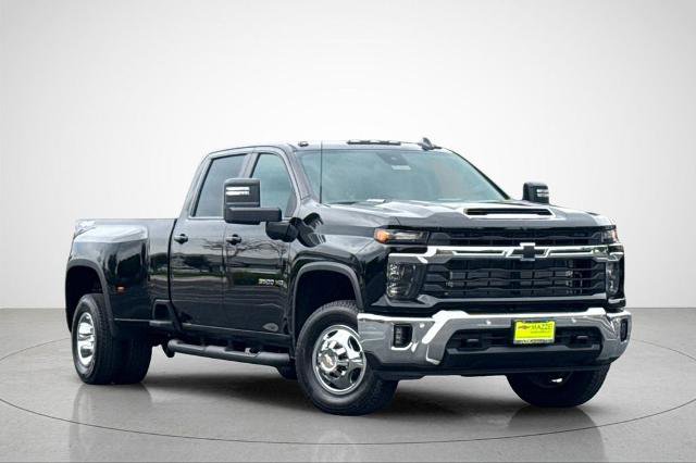 New 2026 Chevrolet Silverado 3500 LT w/ All Star Edition image 2