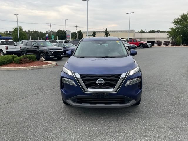 Used 2023 Nissan Rogue SV AWD/4WD image 2