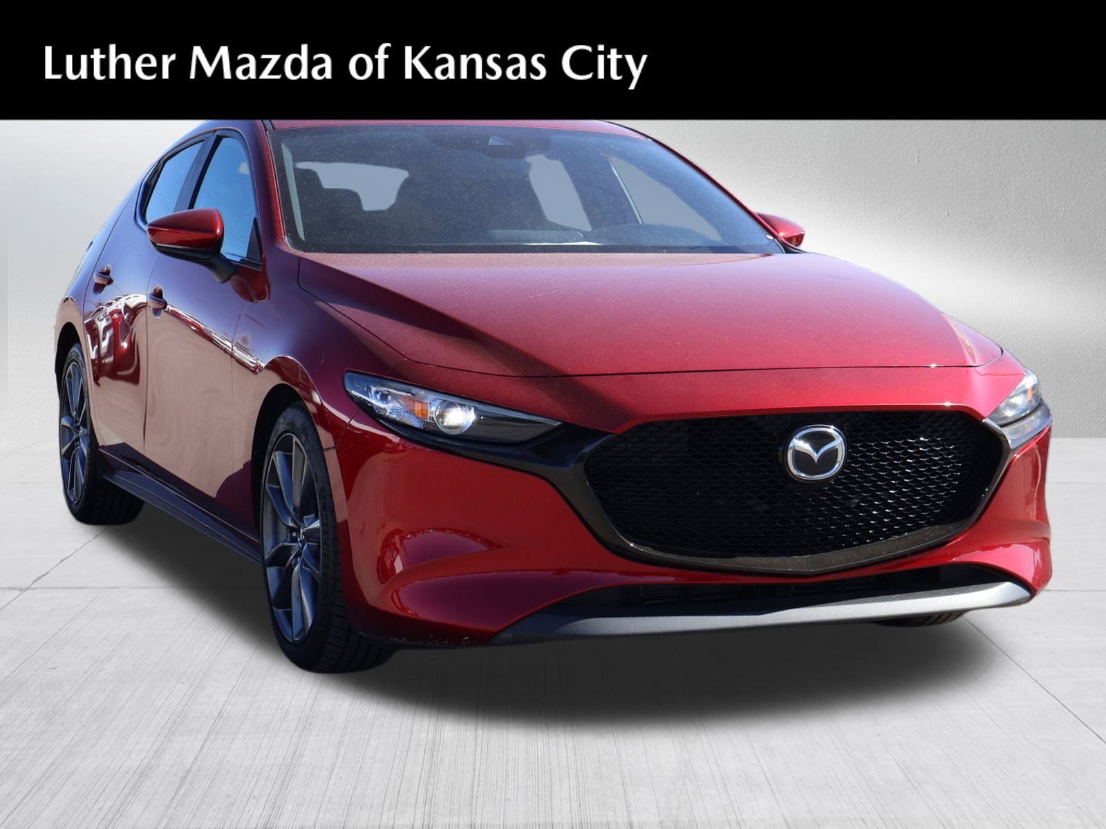 Used 2019 MAZDA MAZDA3 Hatchback w/ Preferred Package image 1