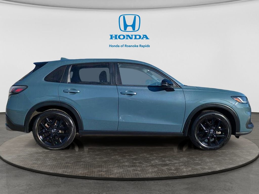 Used 2023 Honda HR-V Sport image 3