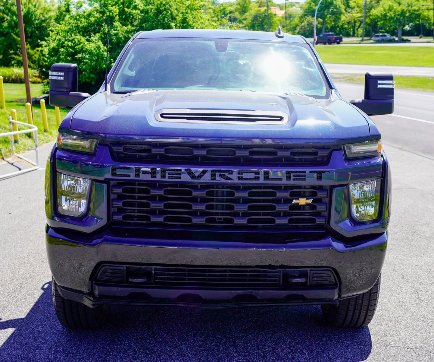 Used 2020 Chevrolet Silverado 2500 Custom w/ Custom Value Package AWD/4WD image 9