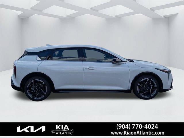 New 2026 Kia K4 GT-Line FWD image 2