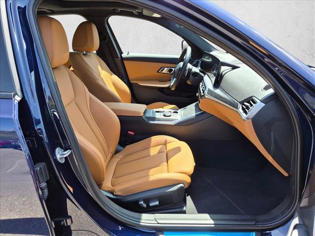 Used 2023 BMW 330i Sedan w/ Premium Package RWD image 21