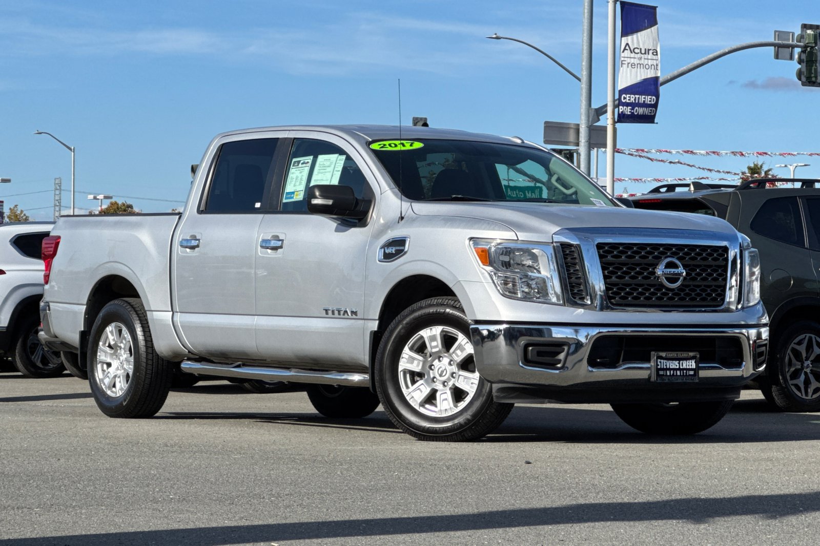 Used 2017 Nissan Titan SV AWD/4WD image 2