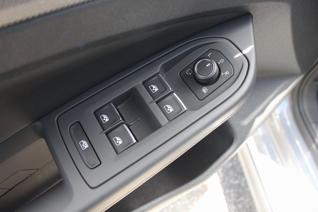 New 2025 Volkswagen GTI SE image 11