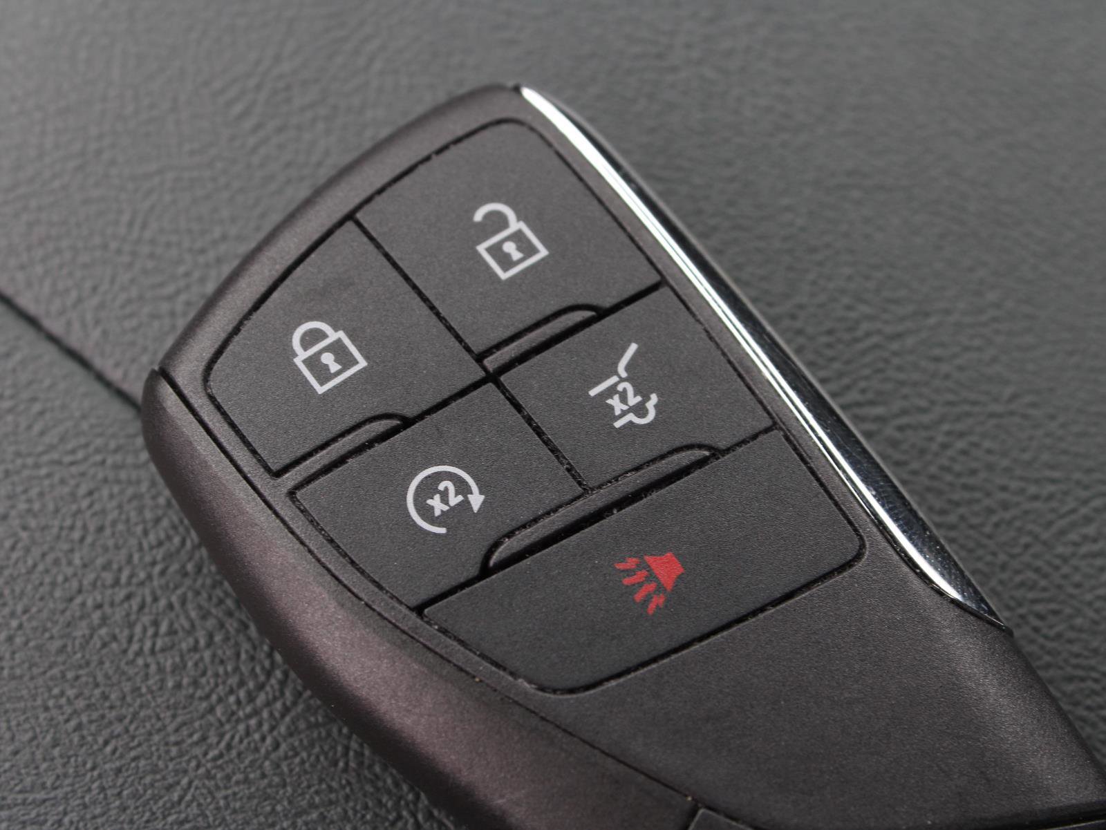 Used 2026 GMC Terrain AT4 w/ LPO, Floor Liner Package image 16