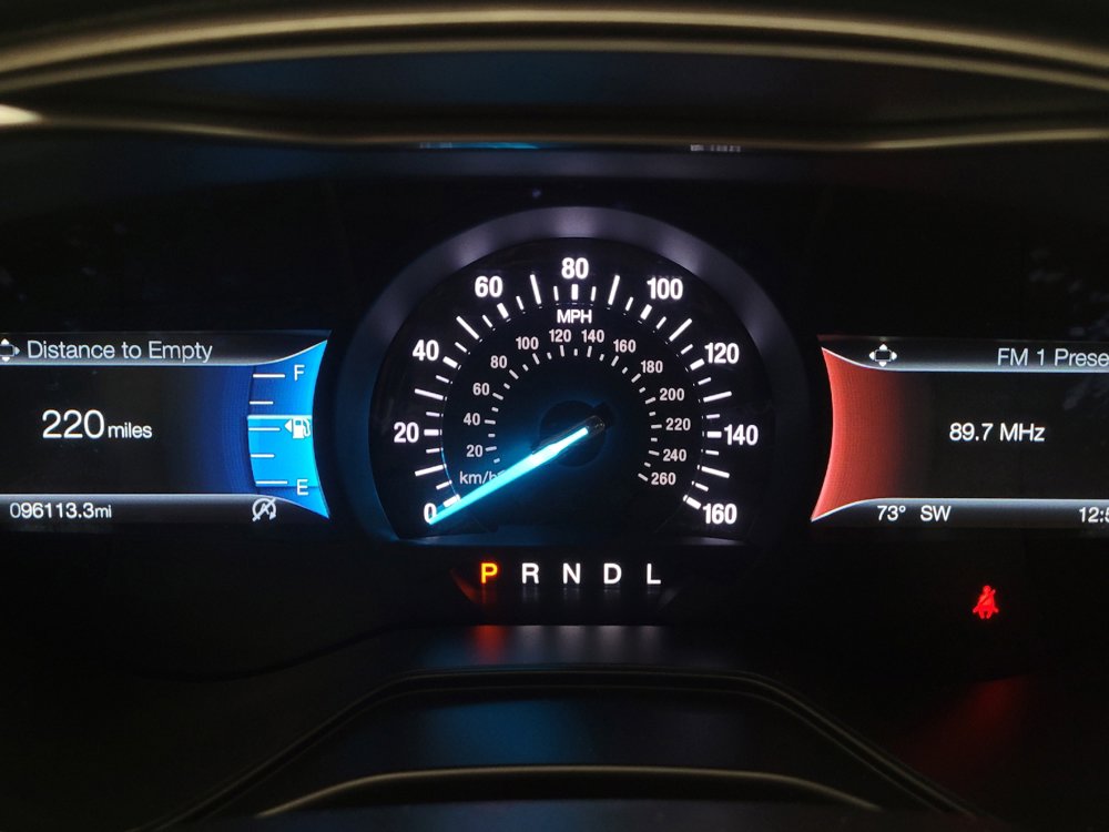 Used 2020 Ford Fusion SEL FWD image 23