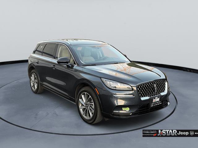 Used 2022 Lincoln Corsair Grand Touring image 3