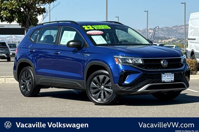 Certified 2022 Volkswagen Taos S FWD image 1