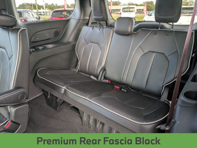Used 2026 Chrysler Pacifica Limited w/ S Appearance Package image 29