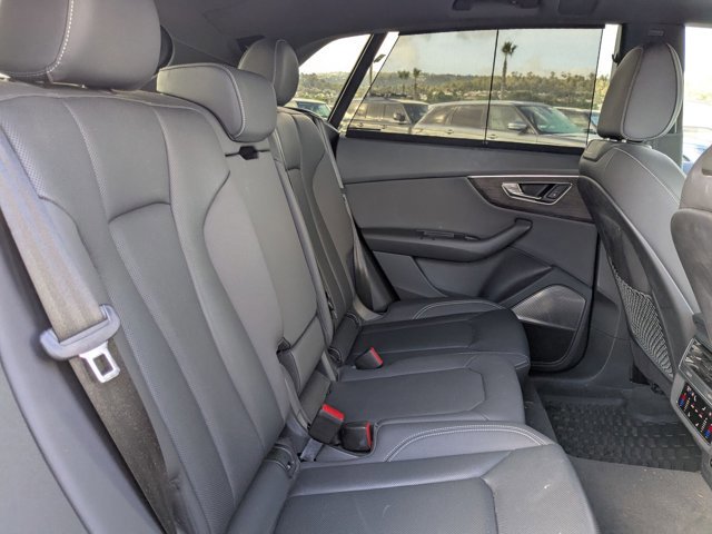 Used 2019 Audi Q8 Prestige image 16