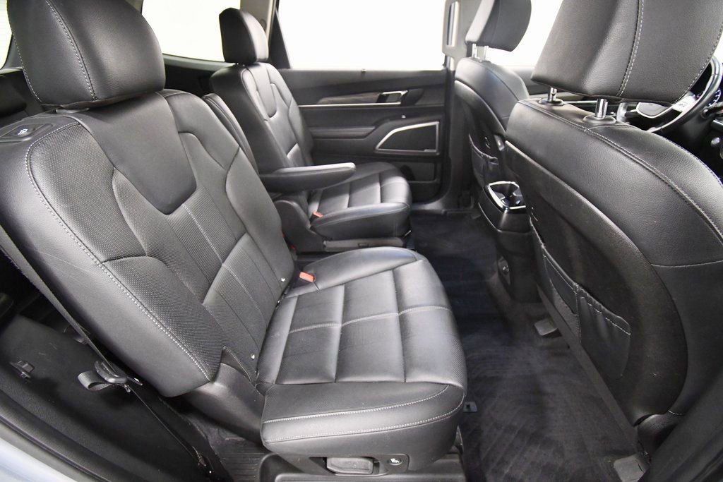 Certified 2022 Kia Telluride EX w/ EX Premium Package image 19