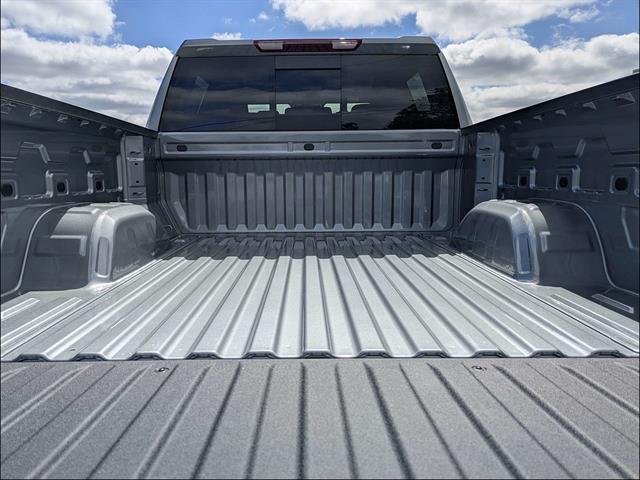 New 2026 Chevrolet Silverado 1500 LT w/ Safety Package AWD/4WD image 11