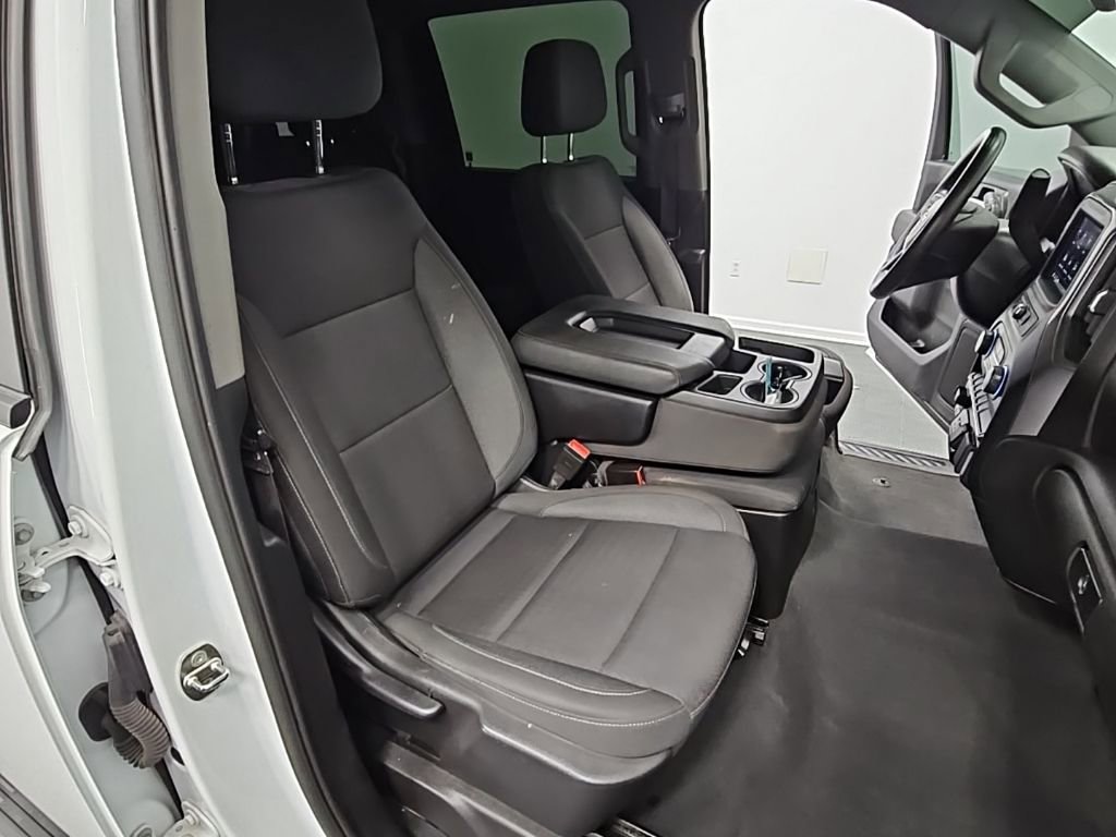 Used 2024 Chevrolet Silverado 2500 Custom w/ Custom Value Package image 32