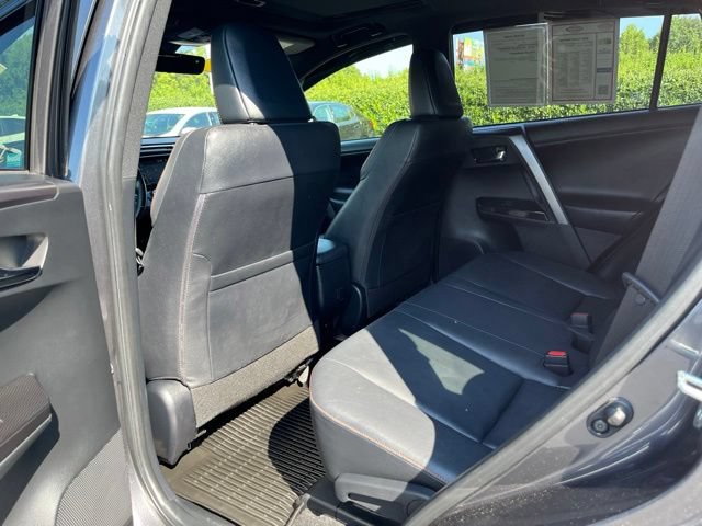 Used 2018 Toyota RAV4 SE w/ Power Extra Value Package AWD/4WD image 20