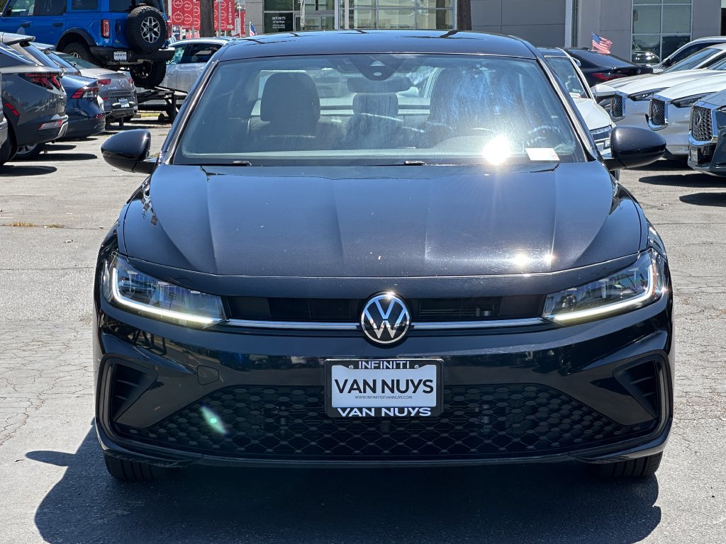 Used 2025 Volkswagen Jetta Sport FWD image 12
