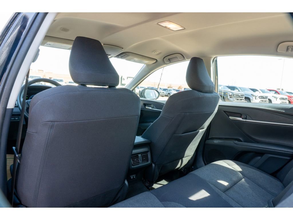 Used 2025 Toyota Camry LE image 12