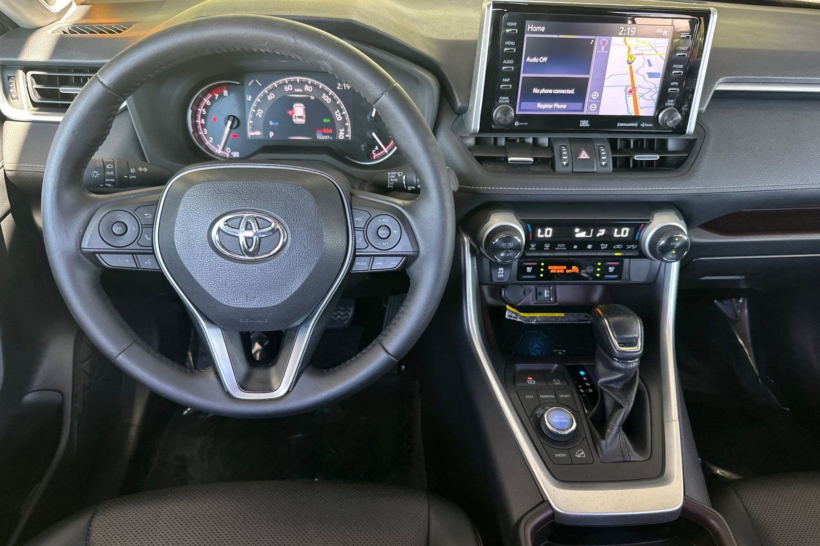 Used 2019 Toyota RAV4 Limited w/ Advanced Technology Package AWD/4WD image 18