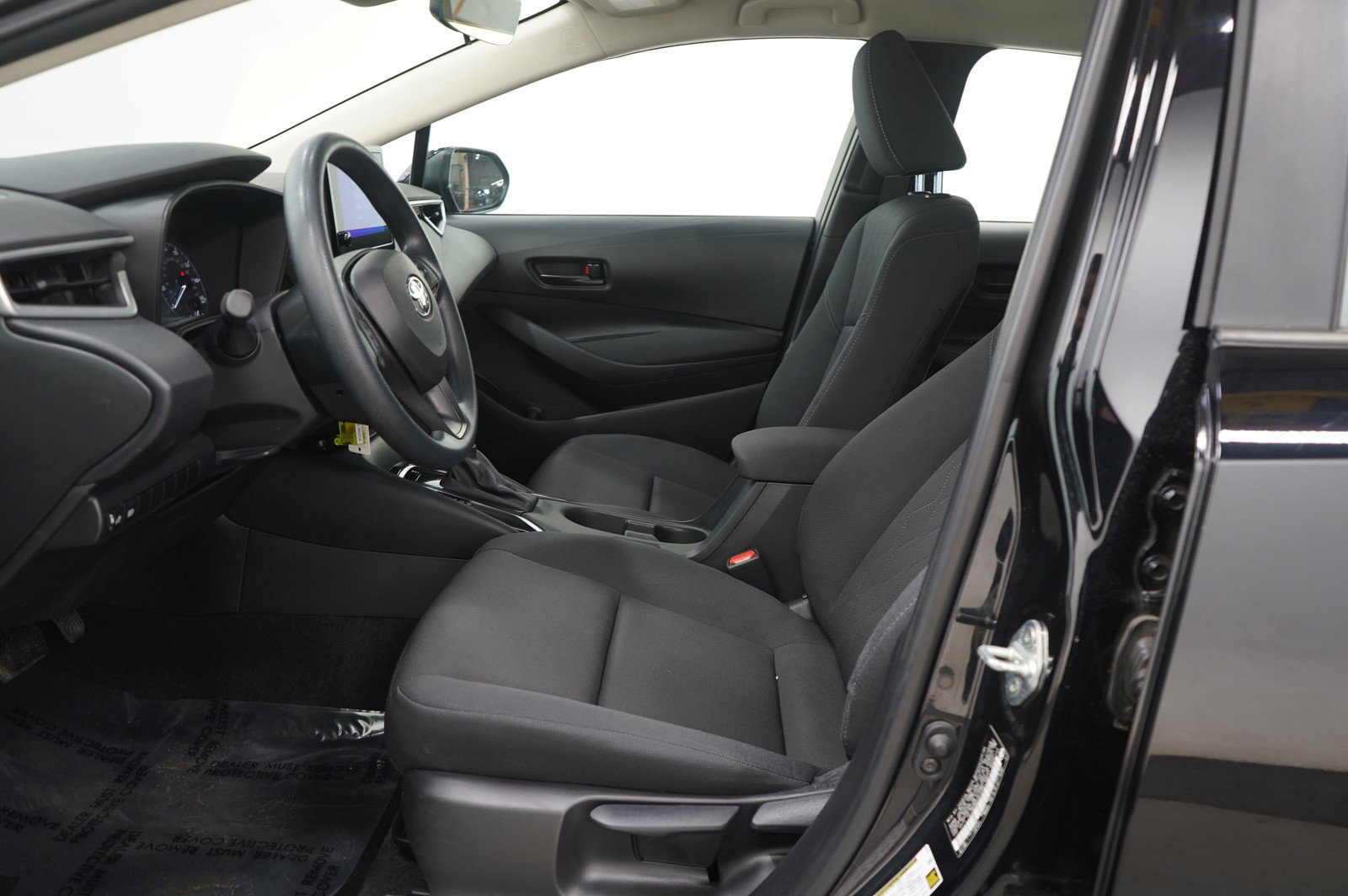 Used 2023 Toyota Corolla LE image 20