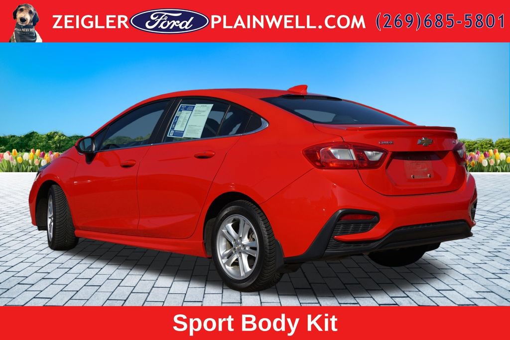 Used 2016 Chevrolet Cruze LT w/ Sun And Sound Package FWD image 3