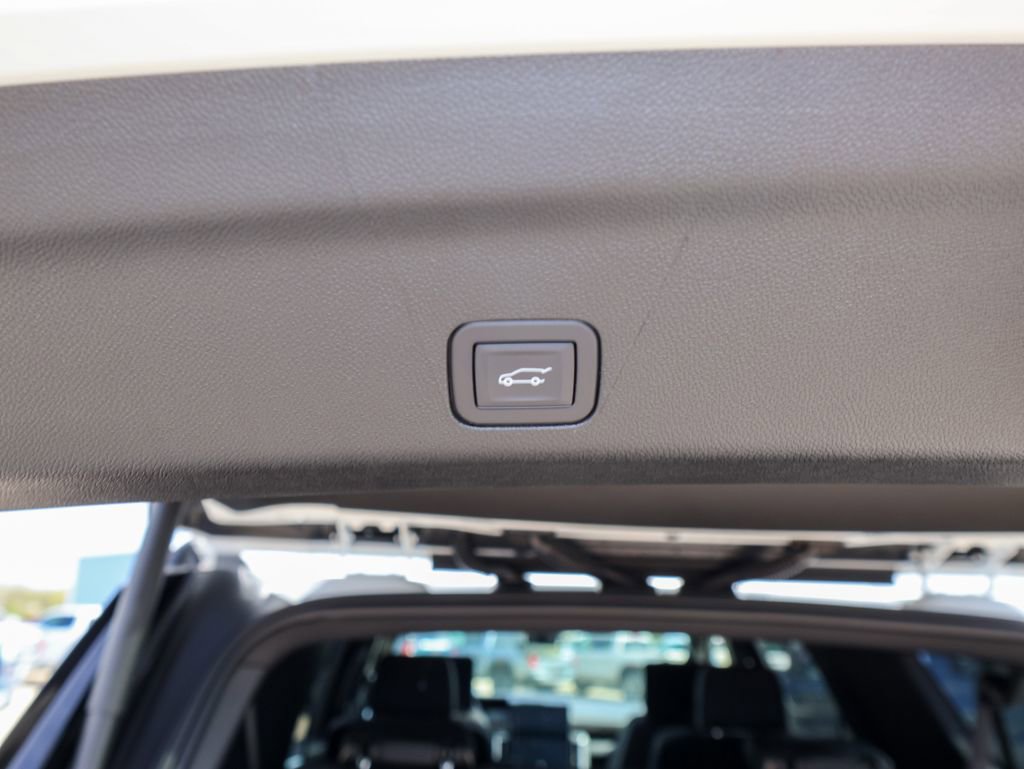 New 2026 GMC Yukon XL Elevation image 6