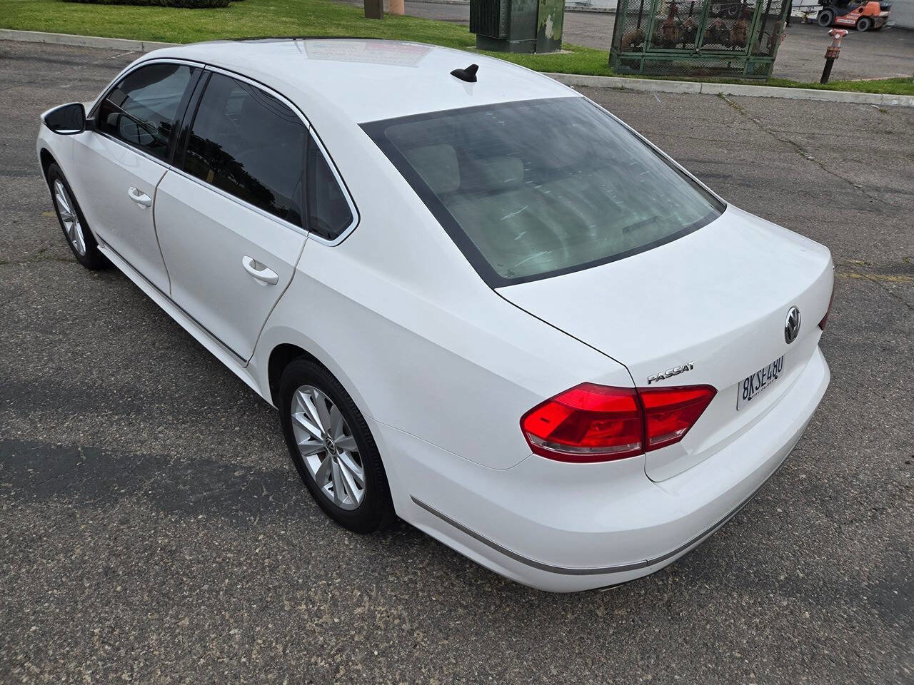 Used 2012 Volkswagen Passat 2.5 SEL image 18