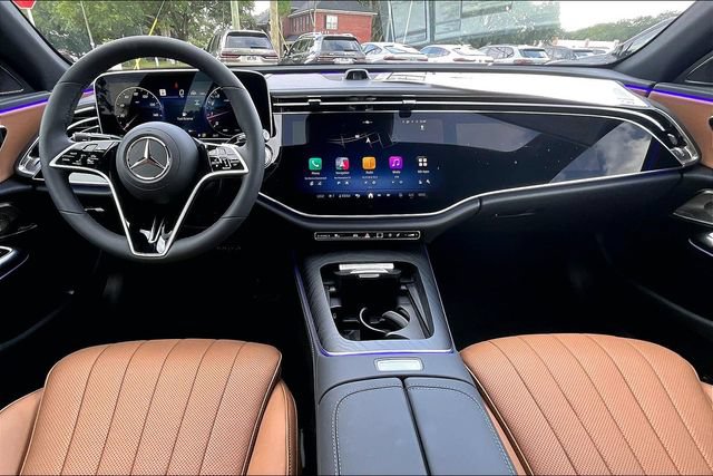 New 2025 Mercedes-Benz C 300 Sedan image 4