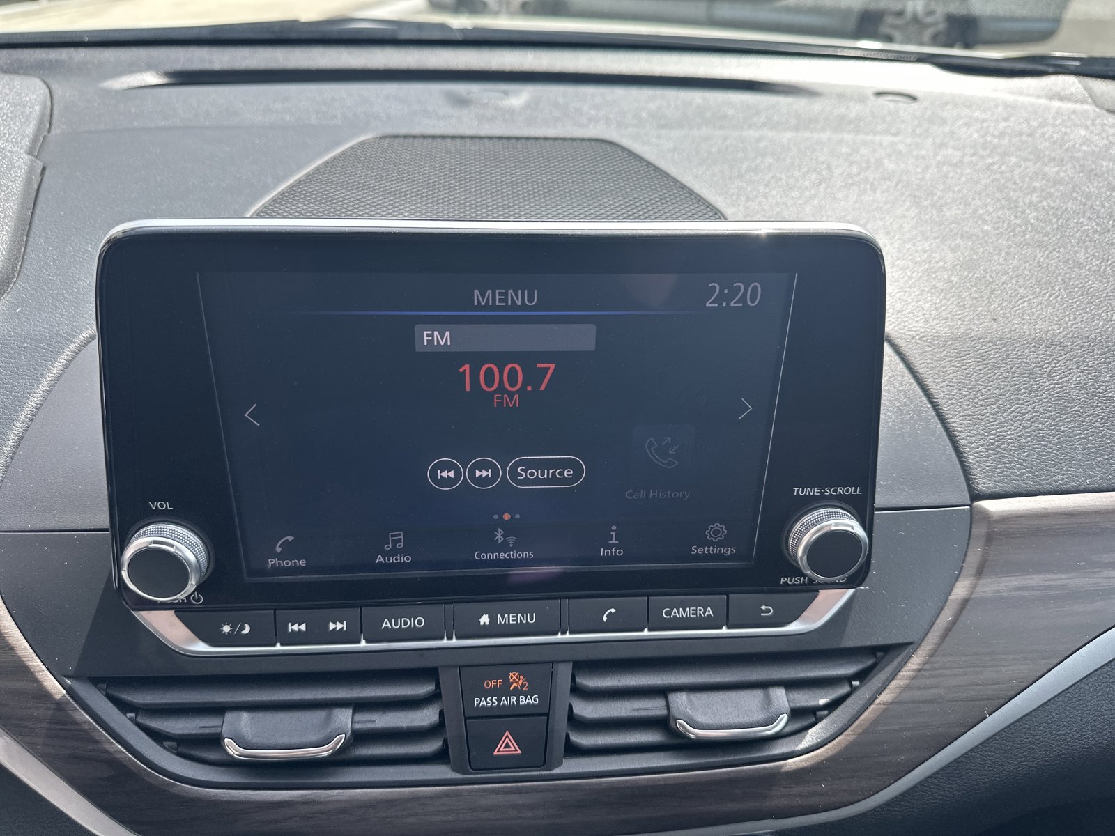Used 2024 Nissan Altima 2.5 SV FWD image 14
