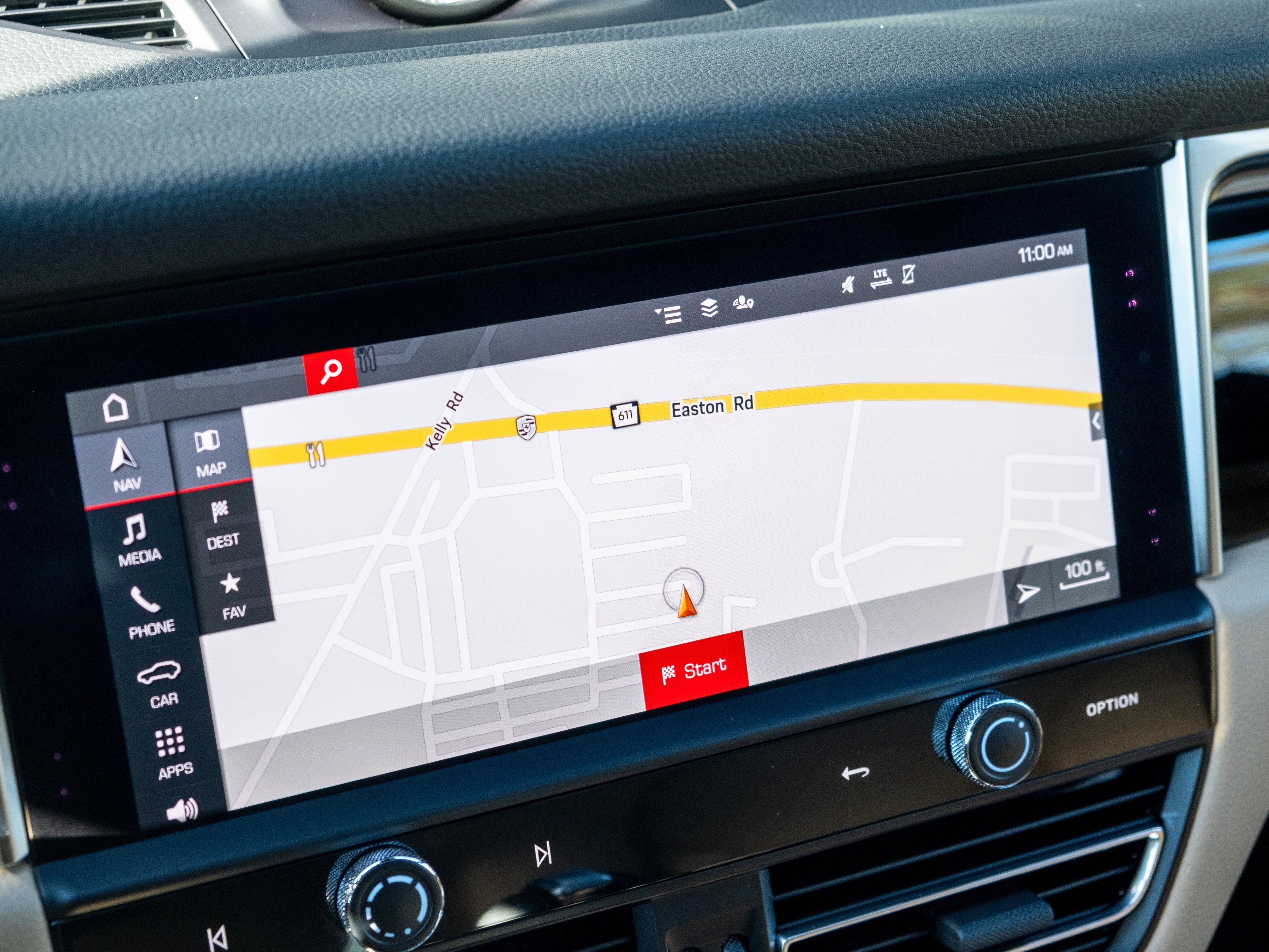 Certified 2023 Porsche Macan image 26