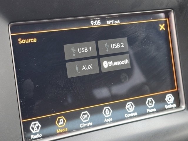 Used 2021 Jeep Grand Cherokee Freedom Edition image 9