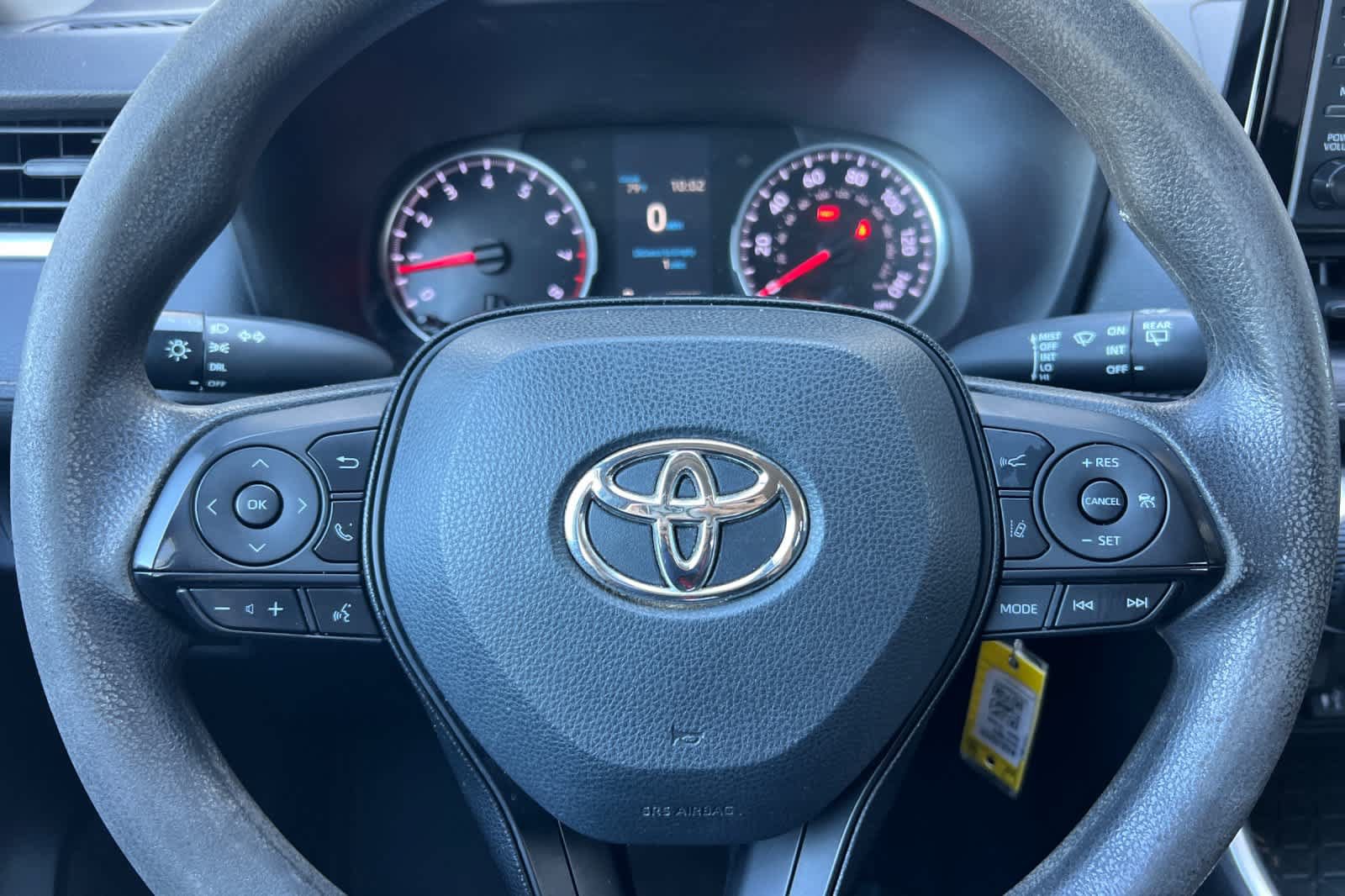 Used 2019 Toyota RAV4 LE FWD image 23