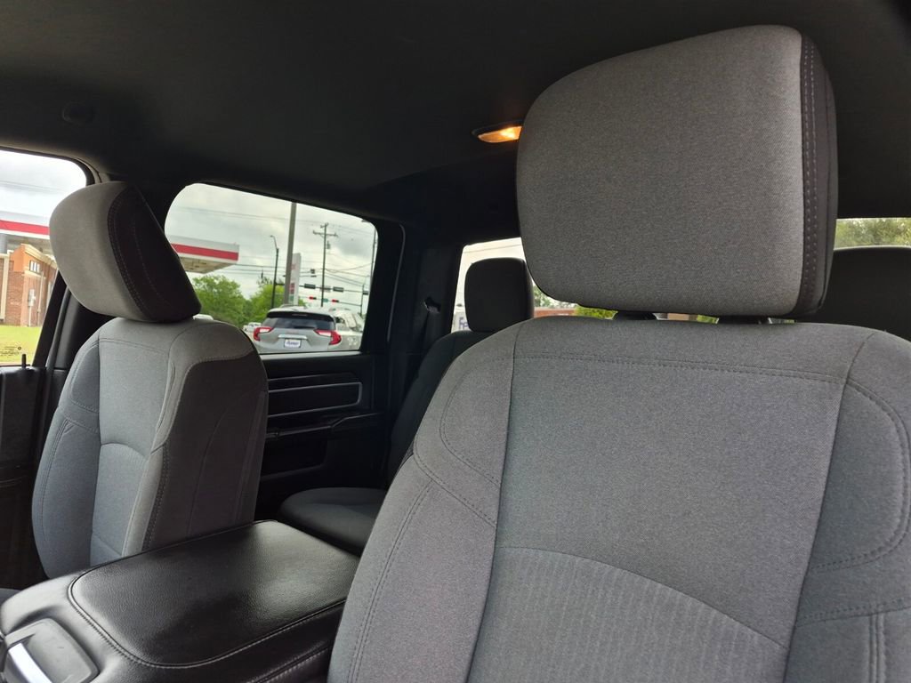 Used 2024 RAM 3500 Big Horn image 31