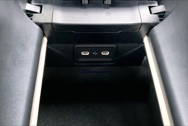 Certified 2024 Mercedes-Benz C 300 4MATIC Sedan image 19