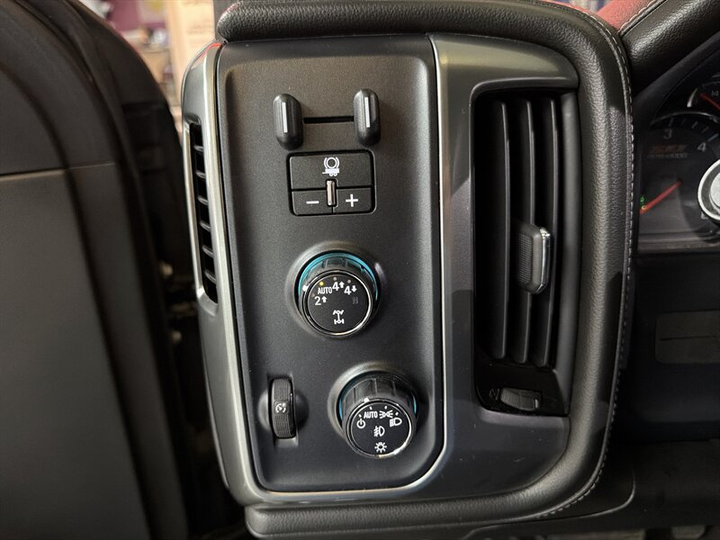 Used 2018 Chevrolet Silverado 1500 LTZ Z71 w/ LTZ Plus Package AWD/4WD image 15