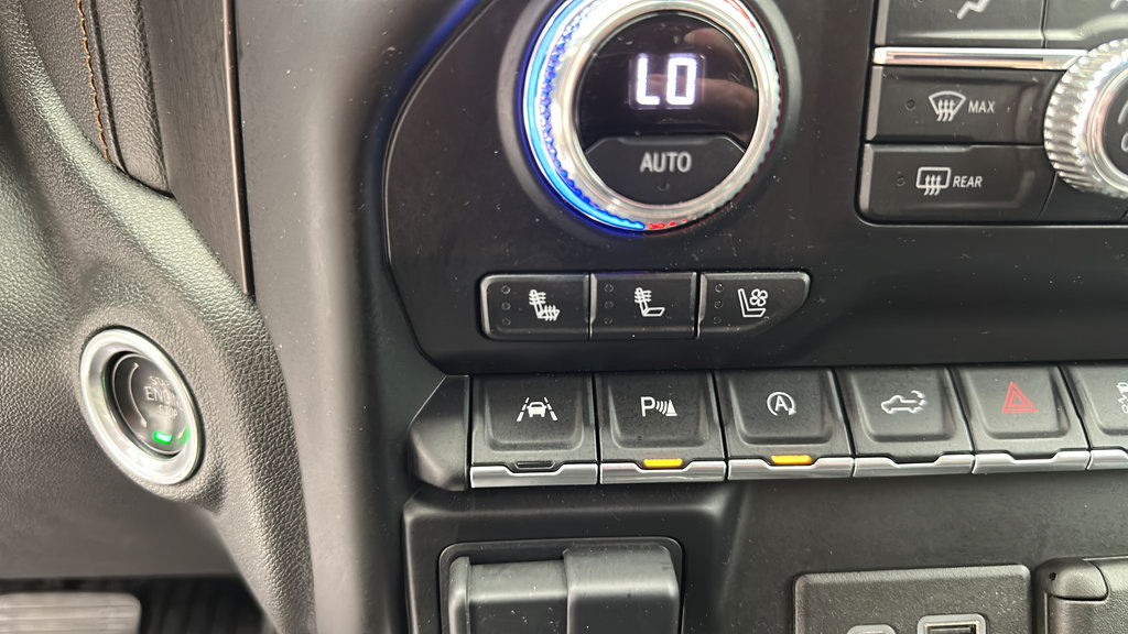 Used 2021 GMC Sierra 1500 AT4 w/ AT4 Premium Package AWD/4WD image 23