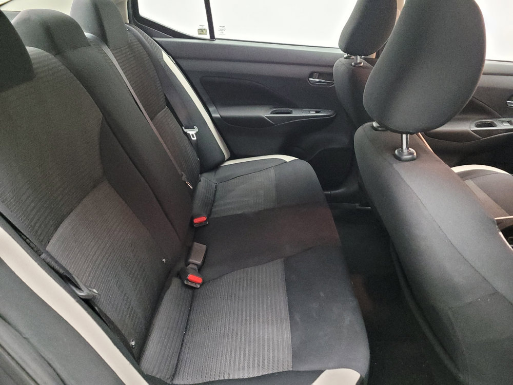 Used 2021 Nissan Versa SV FWD image 19