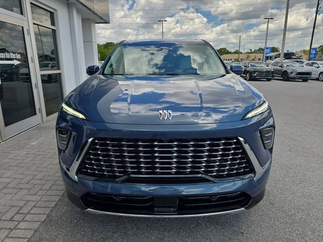 New 2026 Buick Enclave Avenir FWD image 2