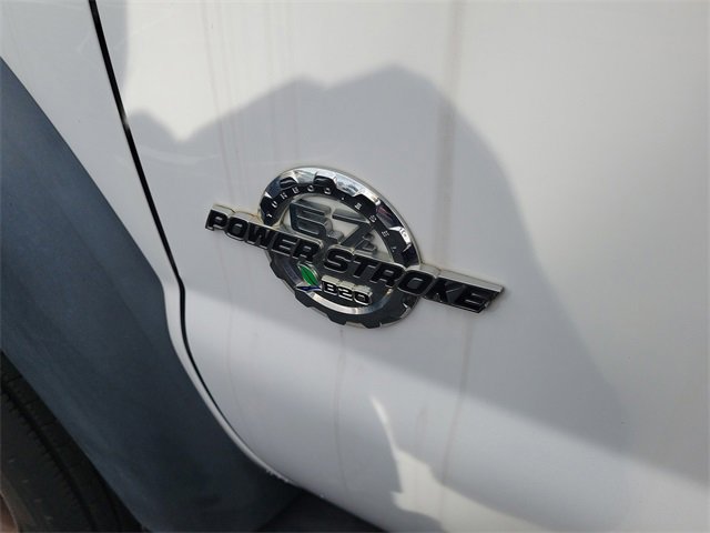 Used 2015 Ford F550 2WD Regular Cab Super Duty image 9